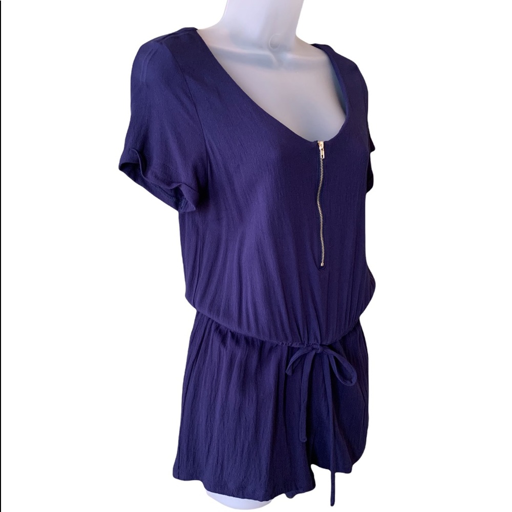 Lulu’s Navy Blue Paperbag Romper Size Small